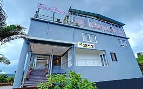 Treebo Kuber Palace With Swimming Pool